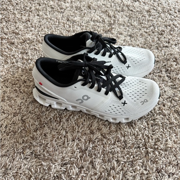 On Running Shoes - On Running White and Black Athletic Shoes cloud x4 style